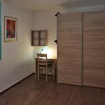 Ξενοδοχείο με διαμερίσματα Maliarik