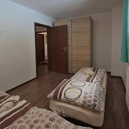 Aparthotel Maliarik