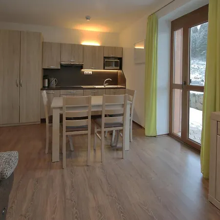 Aparthotel Maliarik