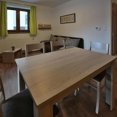Aparthotel Maliarik